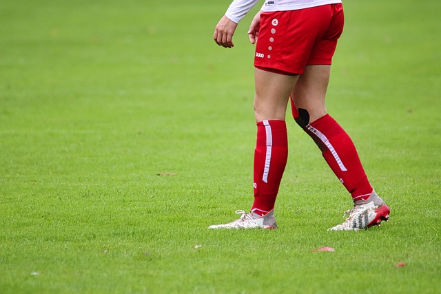 平地起惊雷！中国足球小将09汪修昊在联赛主场上演精彩一条龙破门….